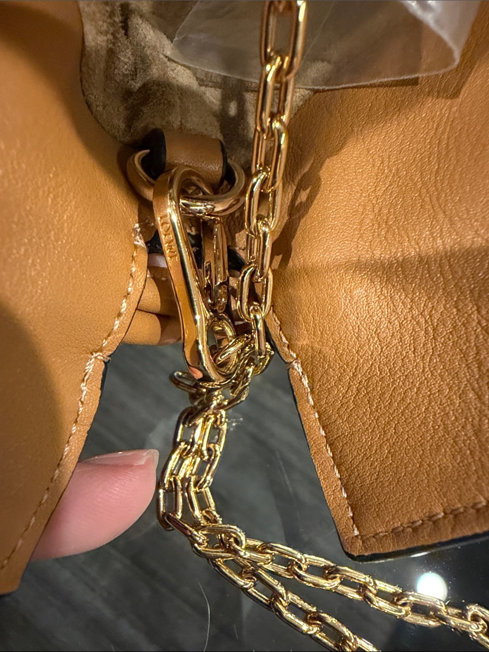 Loewe Camel Leather Crossbody with Gold Chain - Picture 8 of 9